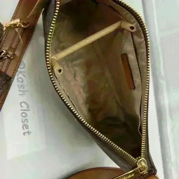 Michael Kors Crossbody Tech Attach Small Jet Set Travel MK Signature Brown - Picture 11 of 12